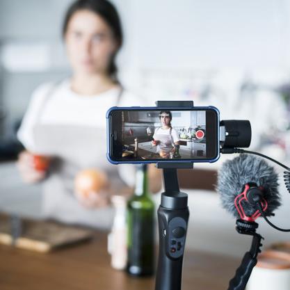 چگونه تبلیفات ویدئویی در موبایل می تواند به کسب و کار شما کمک کند